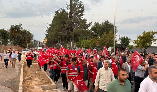 Adıyaman’da Kızılay’dan vatandaşlara ikram
