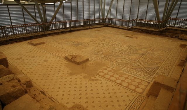 Adıyaman’daki 1500 Yıllık Mozaik Ziyarete Açıldı