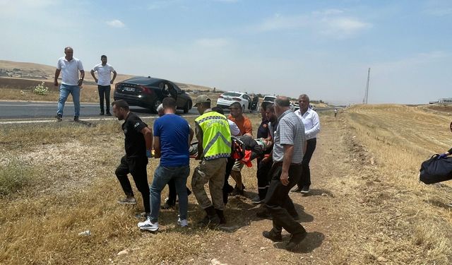 Siirt'te devrilen otomobilin sürücüsü yaralandı