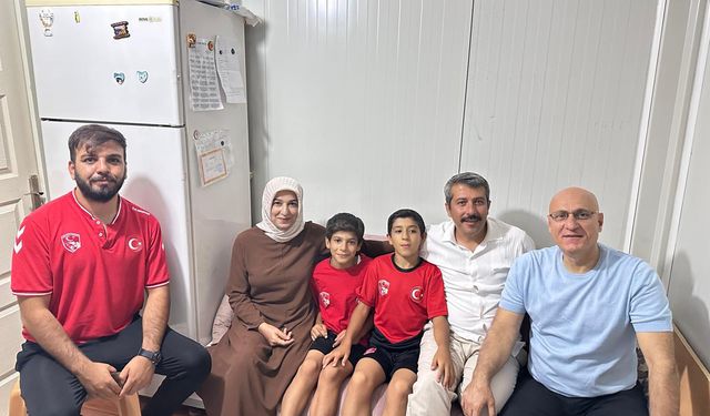 Şampiyon Evlatların Arkasında Fedakâr Aileler Var