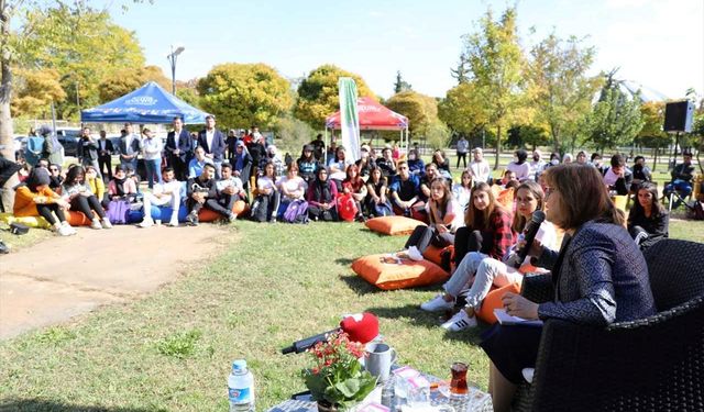 Başkan Şahin, Tercih Yapacak Öğrencilerle Buluştu