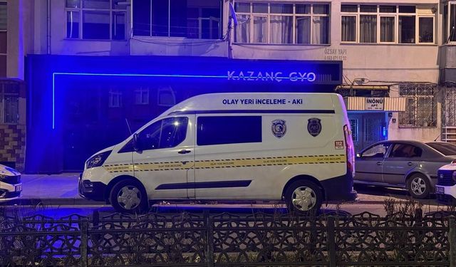 Eşini tabancayla öldüren kişi intıhar etti