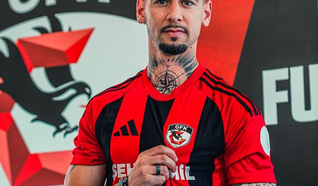 Gaziantep FK, İspanyol futbolcu Luis Perez'i kadrosuna kattı