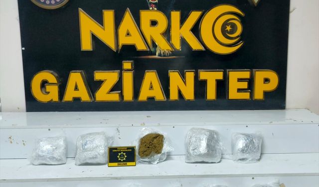 Gaziantep'te otomobilde 5.4 kilo uyusturucu ele geçirildi