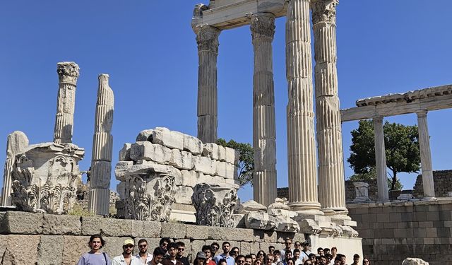 Lokman Hekim Vakfı’ndan Bergama Asklepion Ziyareti