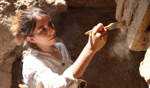 Şanlıurfa'da 50 Derece Sıcaklıkta Tarih Araştırması