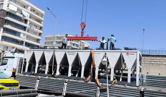Araştırma Hastanesi'nde arızalanan klimalar onarılıyor