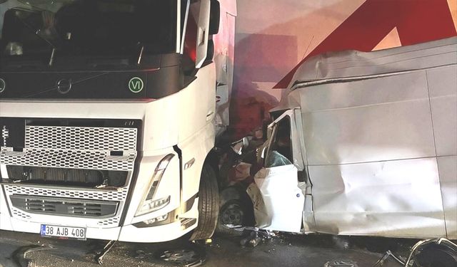 TAG Otoyolu’nda kaza: 1 kişi öldü, 1 kişi yaralandı