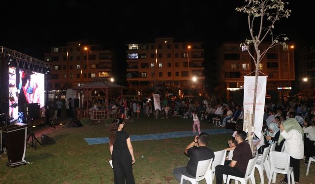 Kilis'te Açık Hava Sineması Nostaljisi Yaşandı