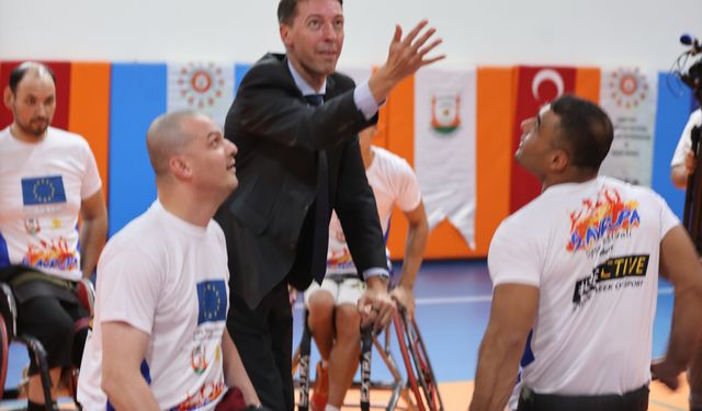 Vilcinskas, Şanlıurfa'da engelli sporcularla buluştu