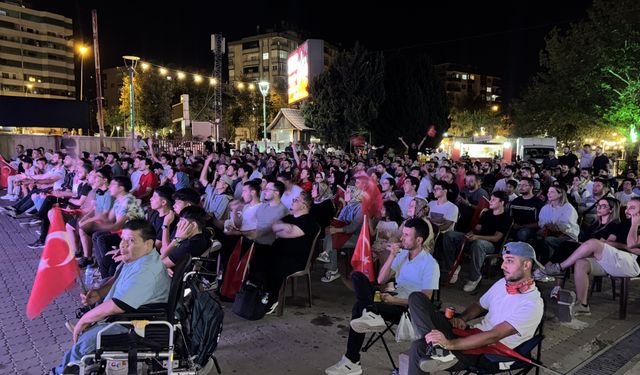 Gaziantep’te EuroBasket 2025 finali dev ekranda izlendi