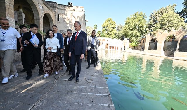 Japonya Prensesi Akiko Mikasa, Balıklıgöl'ü ziyaret etti