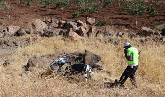 Pikap ile motosikletin çarpıştığı kazada 2 kişi yaralandı