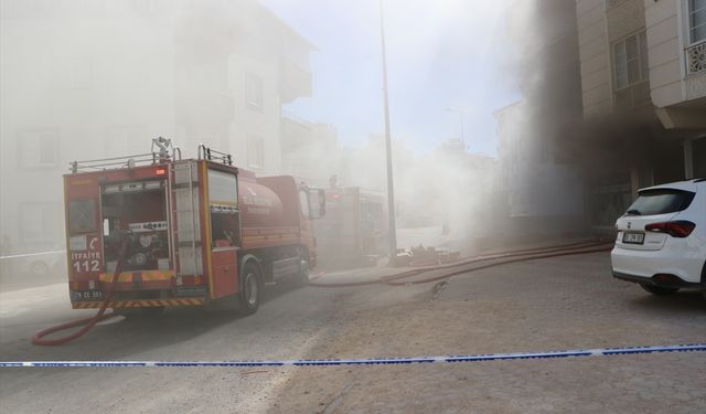 Kilis'te tekstil atölyesinde çıkan yangın söndürüldü