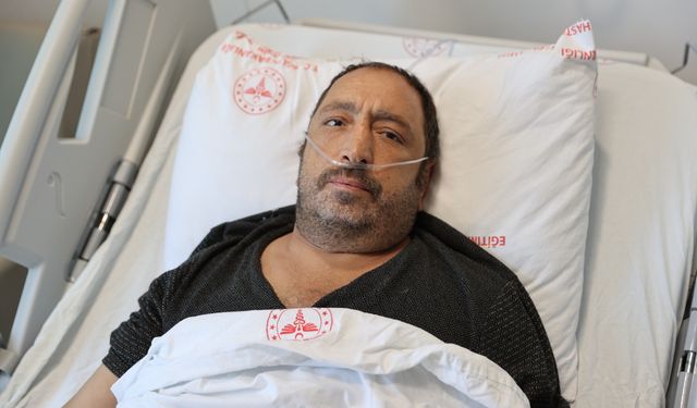 Bu hastanın böbreği 6 kilogram çıktı