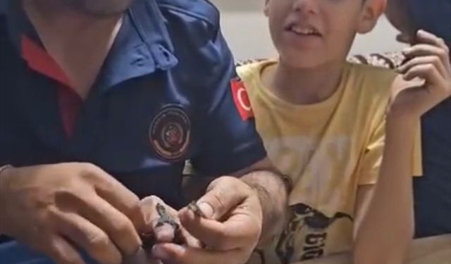 Mardin'de çocuğun parmağı sıkıştığı vida pulundan çıkartıldı