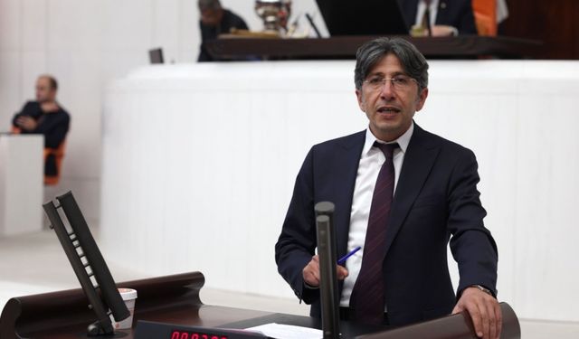 Bozan, Bakan Kurum’a Adıyaman’daki enkazları sordu