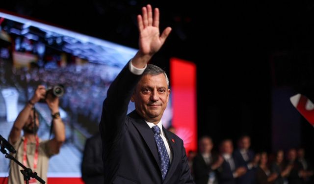 Özgür Özel;"Bu baskılar bizi yıldırmayacak"