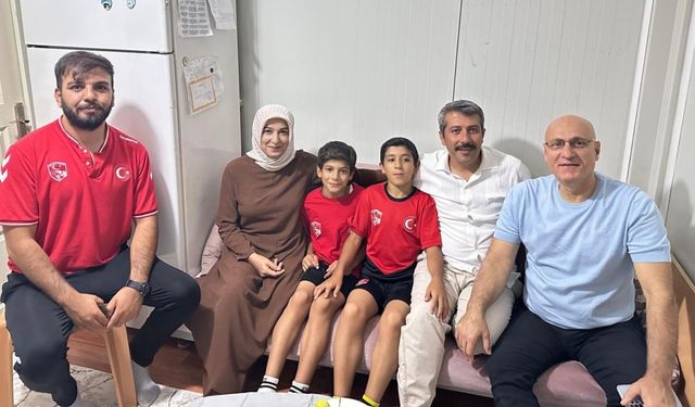 Şampiyon Evlatların Arkasında Fedakâr Aileler Var