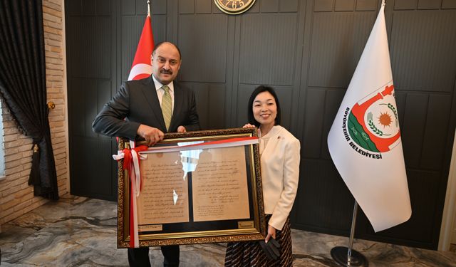 Japon Prensesine 137 Yıllık Mektup Replikası Sunuldu