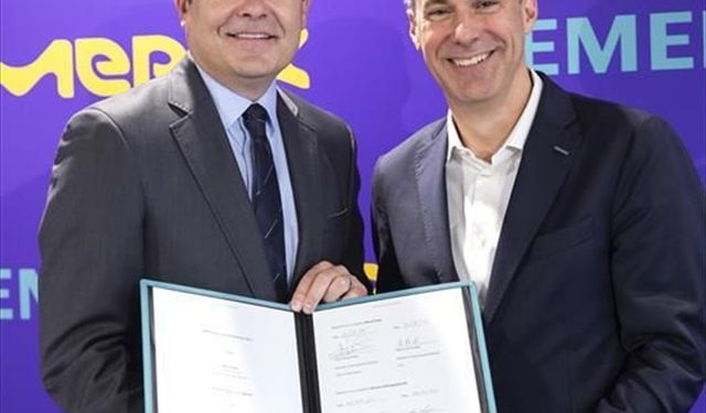 Siemens ve Merck'ten yapay zeka odaklı ortaklık