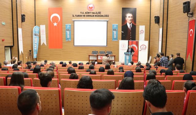 Siirt'te '2. Ulusal Foto Safari Fotoğraf Yarışması'nda dereceye girenlere ödülleri verildi