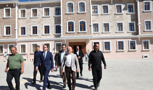 Sincik'in Yeni Kaymakamlık Binası Hizmete Açılacak