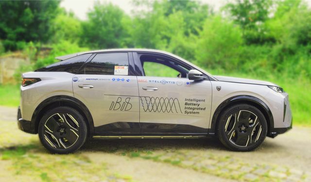 Stellantis, ilk prototip aracını tanıttı