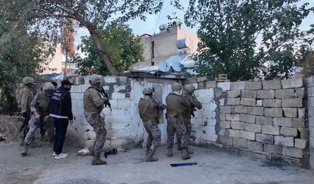 Adıyaman'da uyuşturucu operasyonu: 4 şüpheli tutuklandı