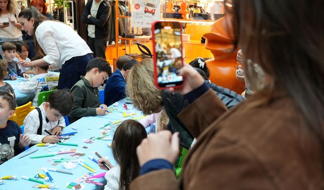 Akiş GYO’dan “Kırmızı Karavan” projesi