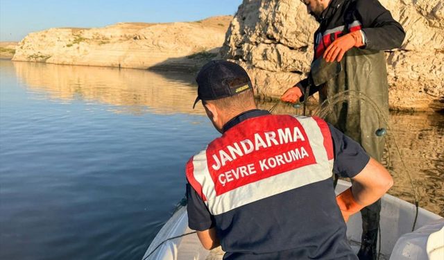 Batman'da 3 bin 500 metre hayalet ağ ele geçirildi