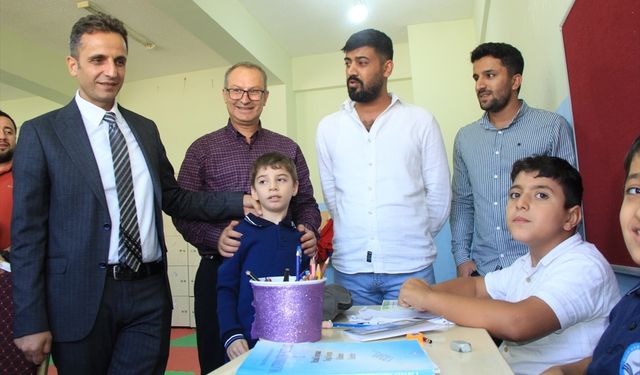 Cizre'de özel gereksinimli öğrenciler ziyaret edildi