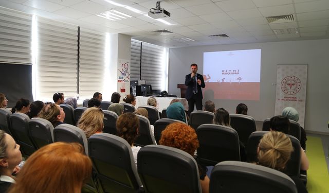 Diyarbakır'da sağlık çalışanlarına eğitim verildi