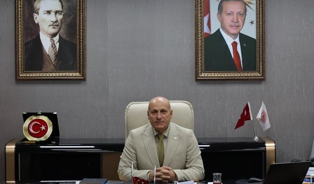 Elüstü: “Öğretmenler Toplumun En Kıymetli Rehberleridir”