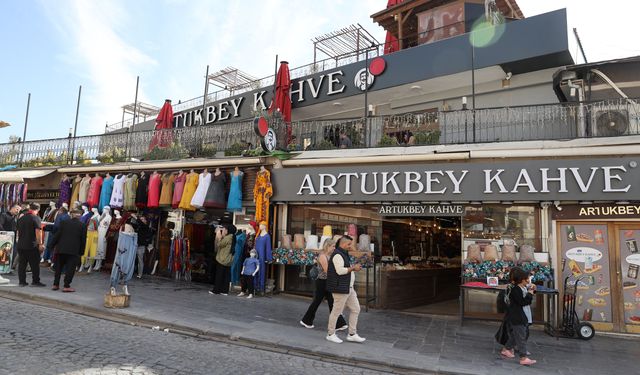 Güneydoğu'daki asırlık işletmeler lezzetleri yaşatıyor