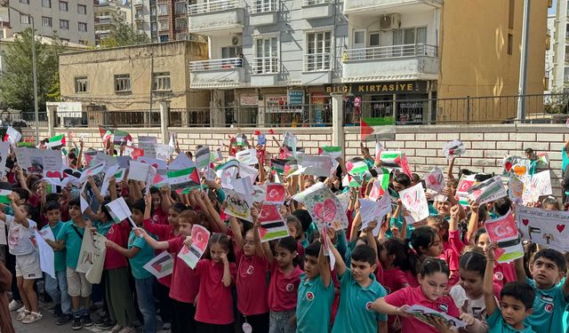 Kurtalan'da öğrencilerden 'Filistin'e destek' etkinliği