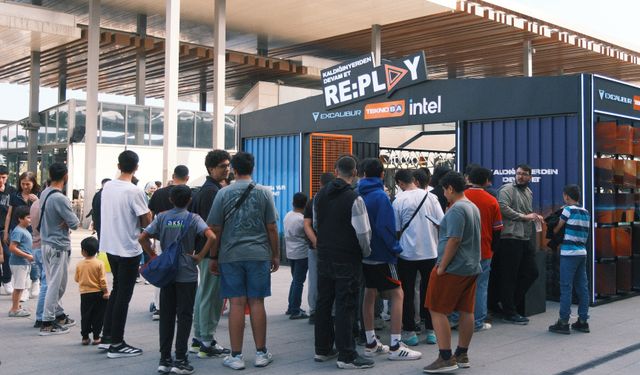 RE:PLAY turnuvasının 8'incisi Adana'da gerçekleştirildi