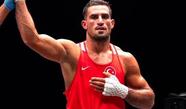 Boksör Emrah Yaşar, Dünya Sıralamasında İlk 5'e Girdi