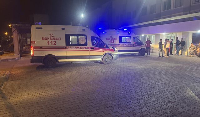Siirt’te minibüsle hafif ticari araç çarpıştı: 5 yaralı