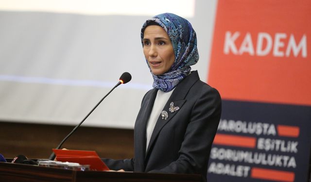 Siirt’te ‘Toplumsal Huzur ve Değişimde Kadın’ paneli