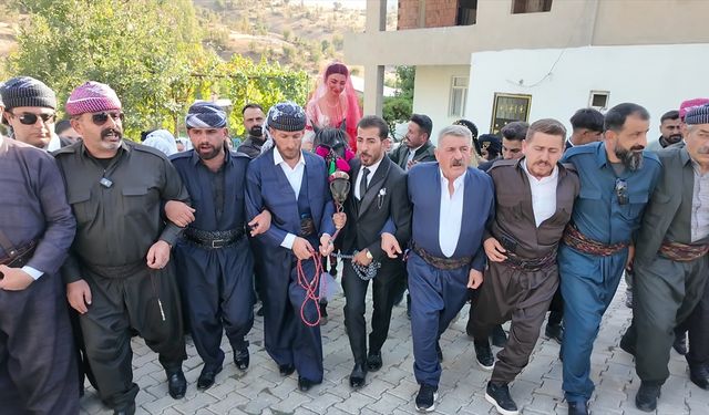 Şırnak'ta atla gelin alma geleneği yaşatılıyor
