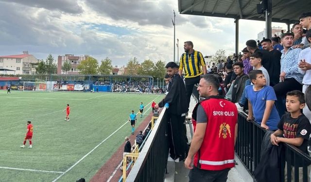 Süper Lig Ekibi Kahta'ya Geliyor!