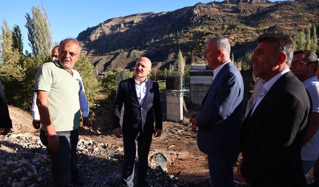 Yaylakonak Beldesi'nde ulaşımı rahatlatacak İncekoz Köprüsü inşa ediliyor