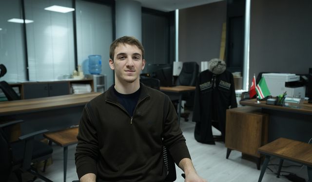 Çeçen güreşçiler, ay yıldızlı formayla başarıya odaklandı