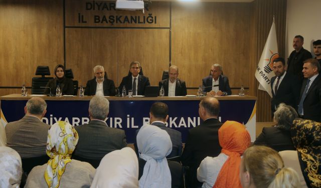 AK Partili Mustafa Demir, Diyarbakır'da
