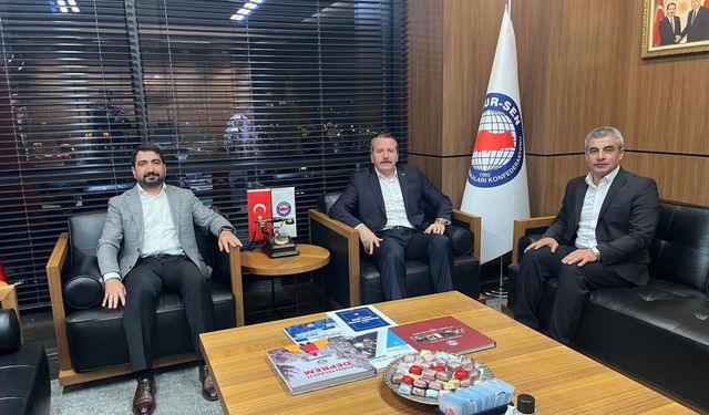 Memur-Sen Başkanı Demir, Hak Aramak İçin Ankara'ya Gitti