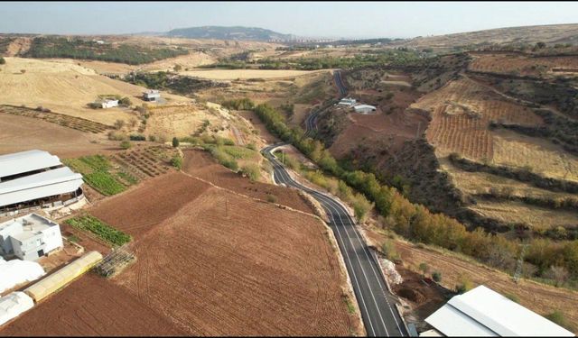 Adıyaman'da Gebeli Küme Evlerini Asfaltla Buluştu