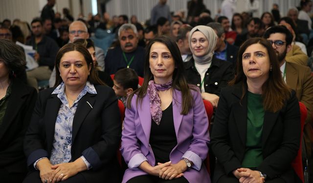 DEM Parti Eş Başkanı Hatimoğulları, Diyarbakır'da Konuştu