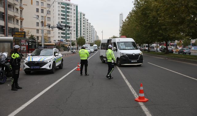 Diyarbakır'da dron destekli trafik denetimi yapıldı