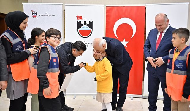 Diyarbakır'da Gazze için yaklaşık 24,2 milyon lira toplandı